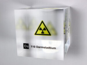 Acrylic Element cube - Darmstadtium - 50mm