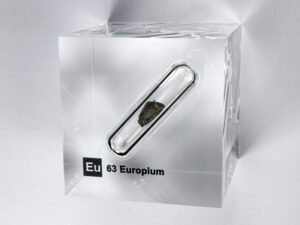 Acrylic Element cube - Europium Eu - 50mm