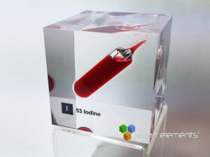 Acrylic Element-cube - Iodine I (solution)- 50mm