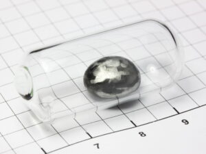 Lanthanum bead 99,9% in ampoule under Argon 2.40 grams