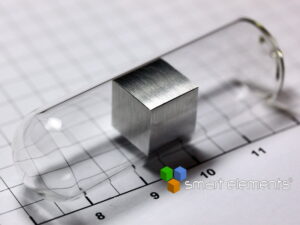 Magnesium precision density cube 10mm sealed under argon 1.74g