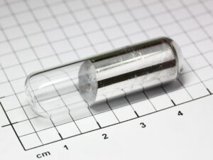 Sodium metal, shiny - sealed in ampoule under argon, 99,5%