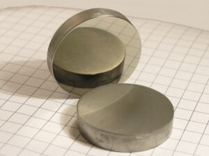 High purity polished Niob-Disc 99.95% purity - 182.9 grams