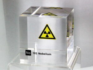 Acrylic Element cube - Nobelium - 50mm