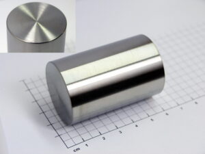Zirconium cylinder Ø 35 x 55mm - 99.95% purity - 340 grams