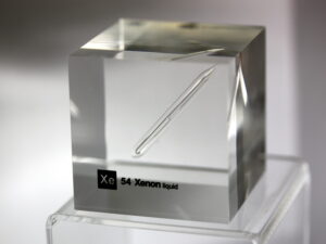 Acrylic Element Cube Xenon (liquified) Xe - 50mm